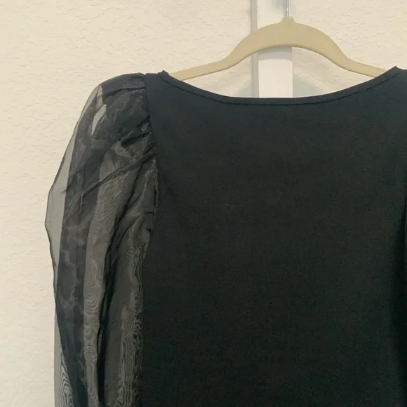 Alice + Olivia Black Sheer Sleeve Blouse - Picture 4 of 10